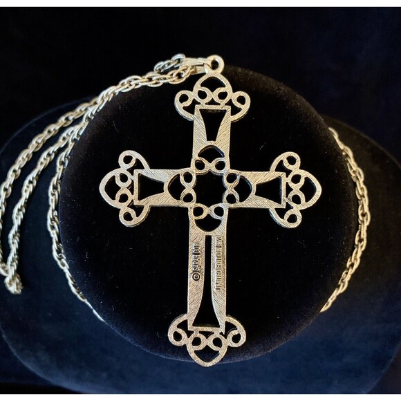 1973 Sarah Coventry Limited Edition Signed Large Cross Necklace Rare Collectible - Picture 3 of 5